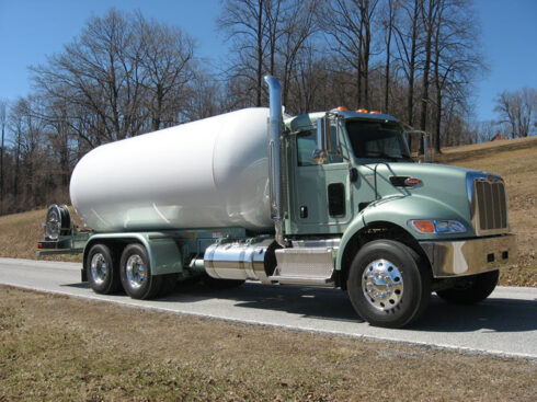 Bobtail Truck New Build | Keehn Service Corporation